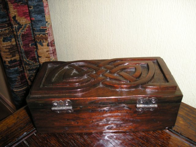 celticknotdesktidyc.jpg